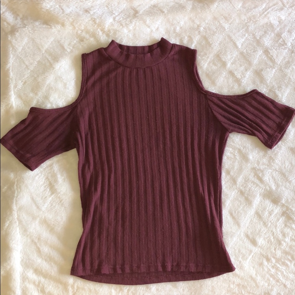 Kendall & Kylie Crew Neck Top